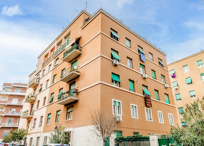 Trastevere Station Gold Apartment